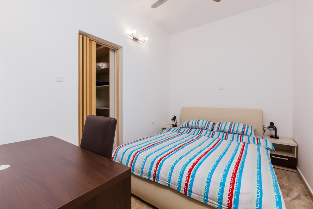 La Perla Apartments Сутиван Екстериор снимка